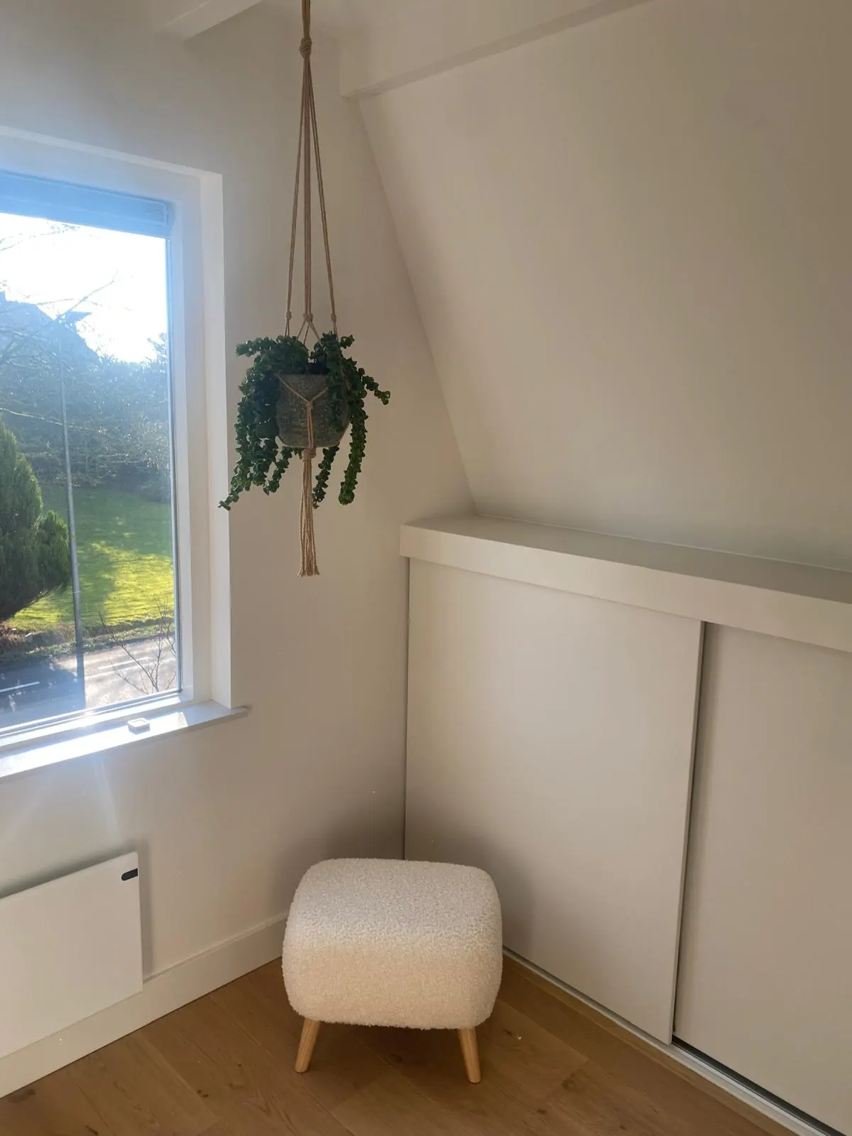 Complete Woning > woonkamer, hal, wc, trapgat, overloop, slaapkamers en zolder | Epe