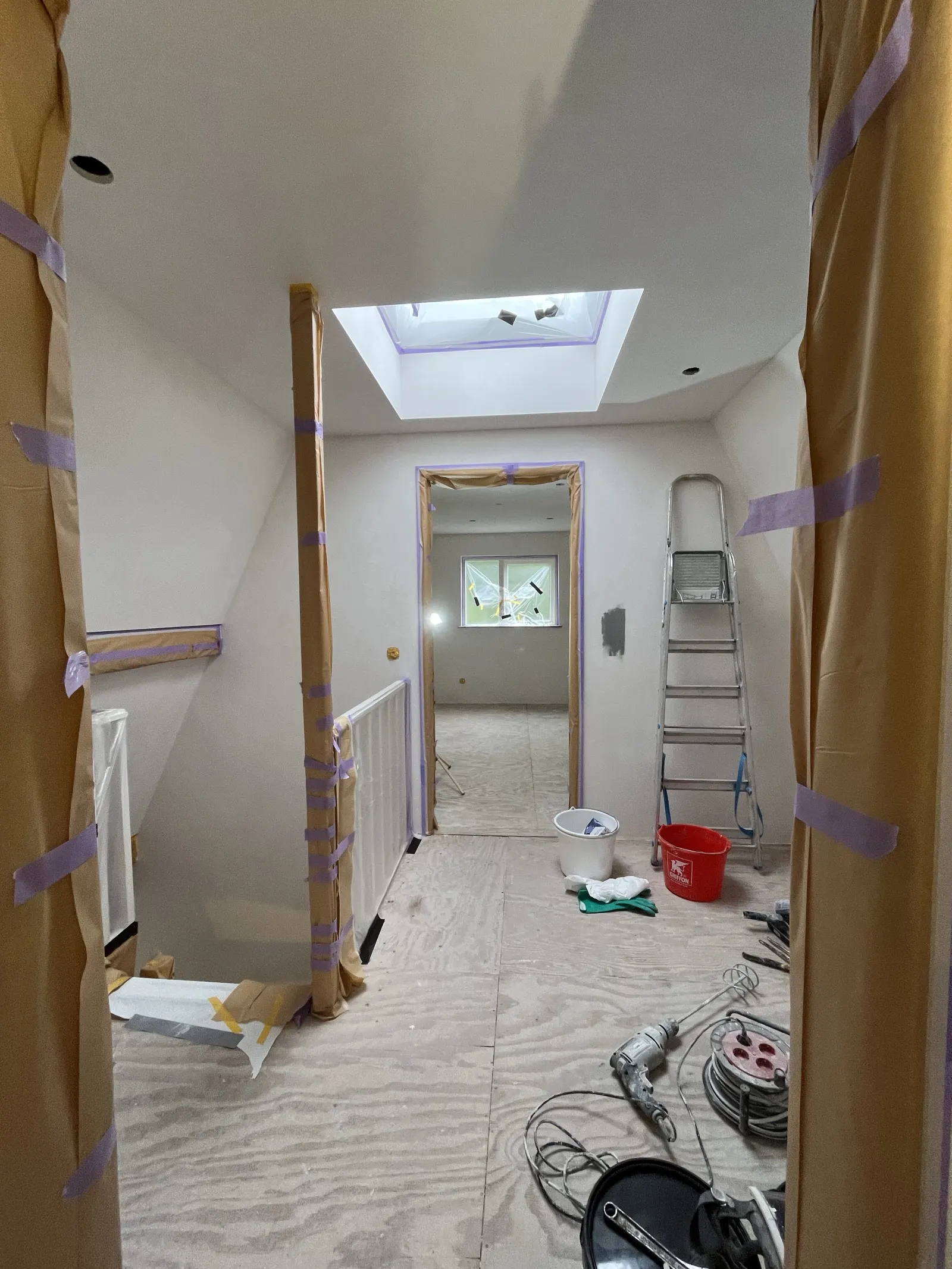 Complete Woning > woonkamer, hal, wc, trapgat, overloop, slaapkamers en zolder | Epe