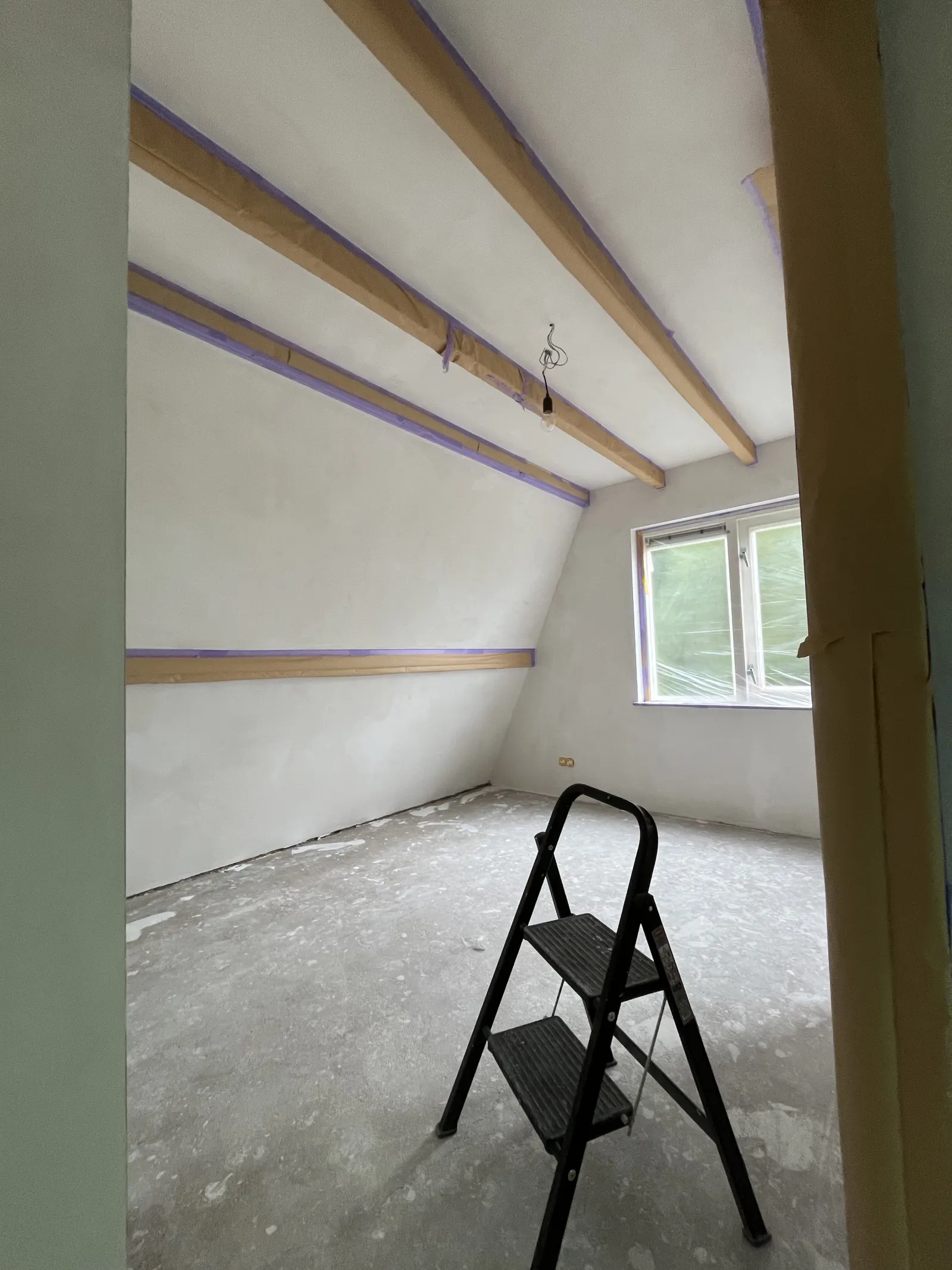 Complete Woning > woonkamer, hal, wc, trapgat, overloop, slaapkamers en zolder | Epe