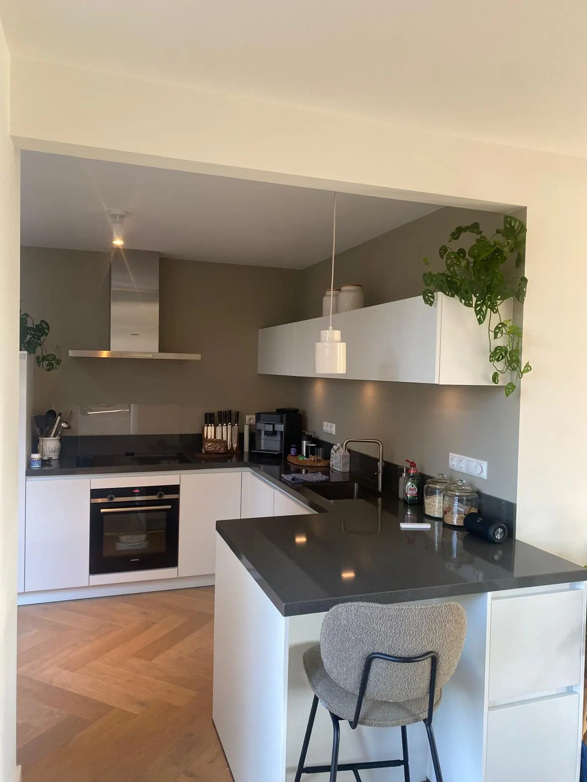 Complete Woning > woonkamer, hal, wc, trapgat, overloop, slaapkamers en zolder | Epe