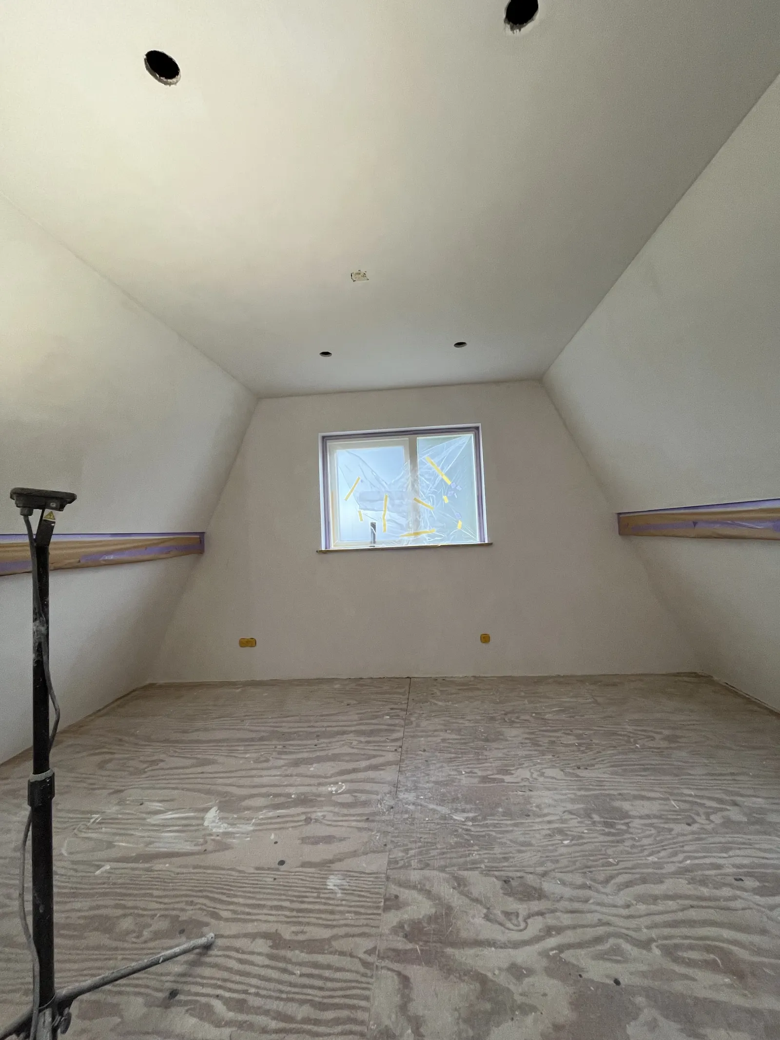 Complete Woning > woonkamer, hal, wc, trapgat, overloop, slaapkamers en zolder | Epe