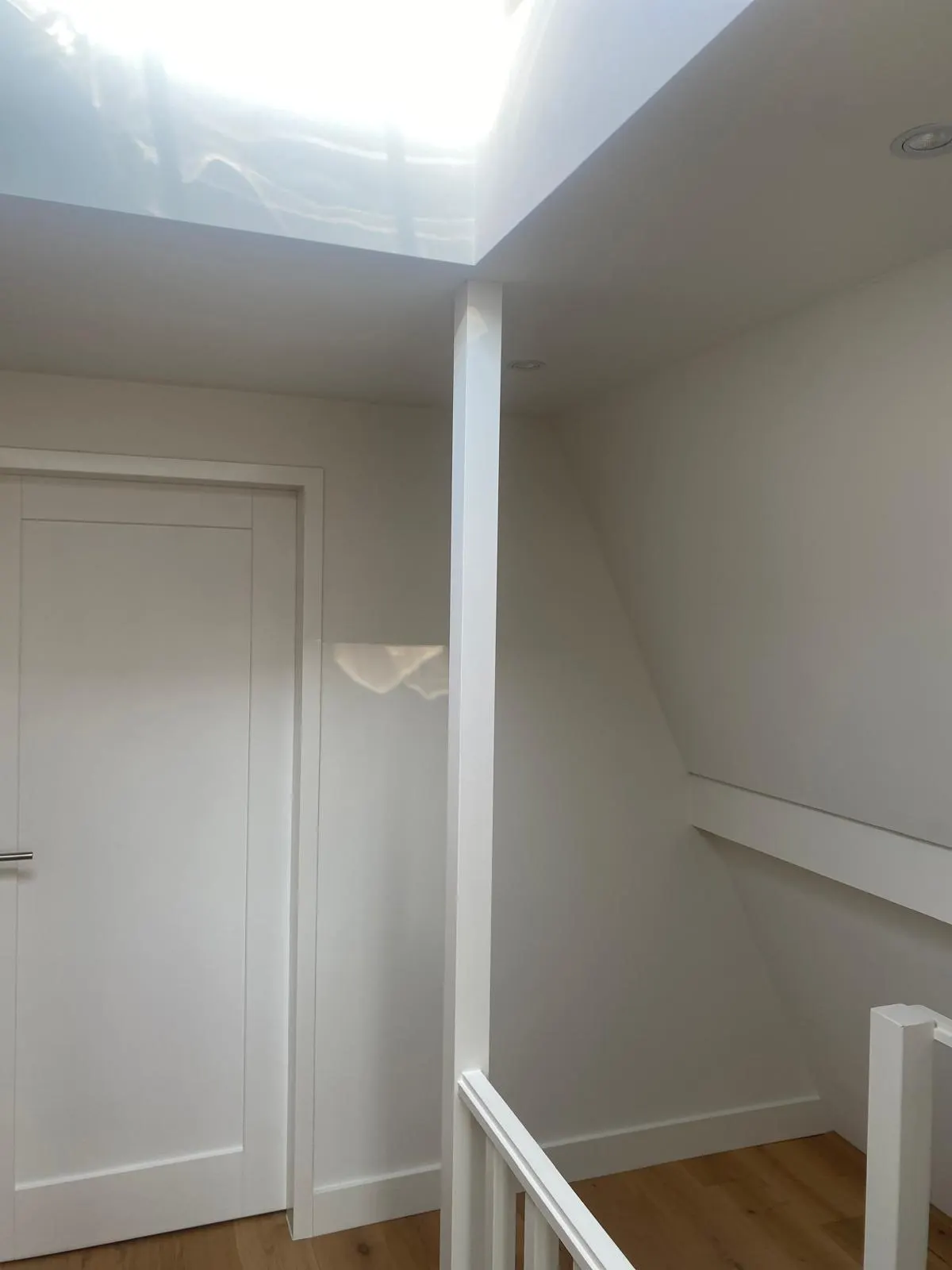 Complete Woning > woonkamer, hal, wc, trapgat, overloop, slaapkamers en zolder | Epe